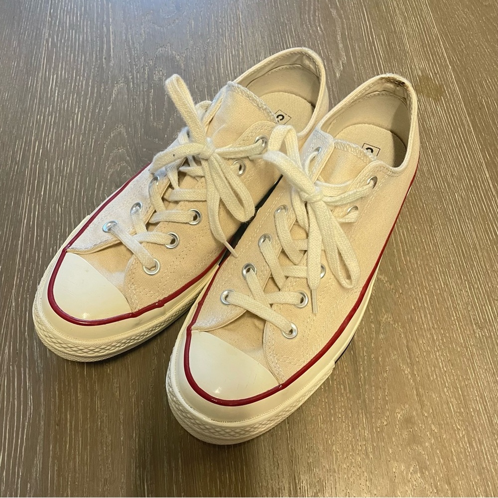 Converse Chuck 70 Low Top Shoe Size Men’s 7.5 / Women’s 9.5